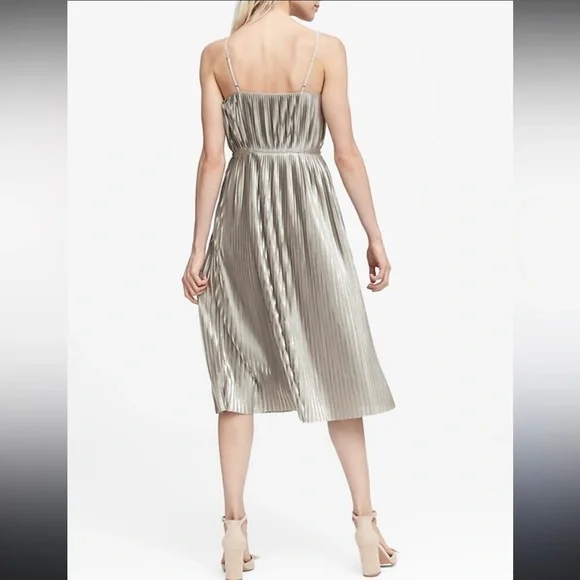 Banana Republic Size 8 Gunmetal Pleated Midi Dress FESTIVE PARTY FORMAL - Picture 3 of 12